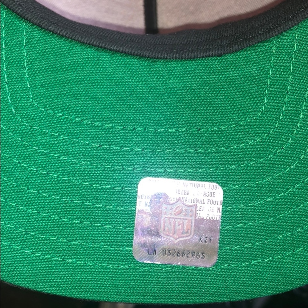 New era hat - Picture 5 of 6